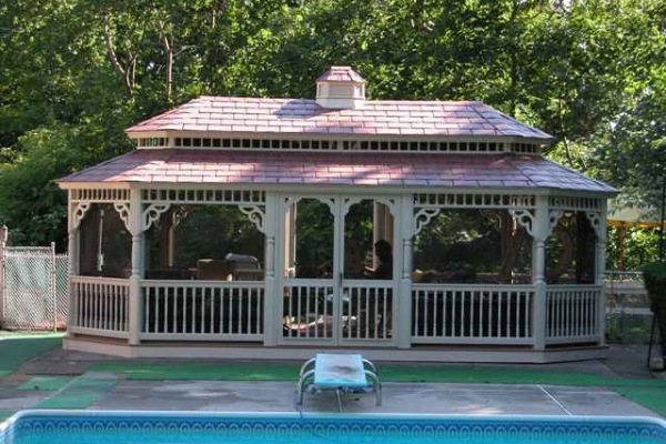 BackyardSpecialists171_HitchingPost