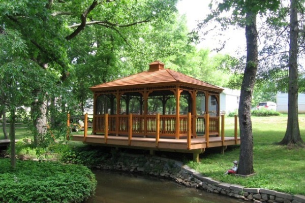 BackyardSpecialists201_HitchingPost