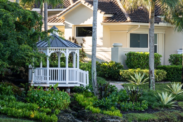 Hitching-Post-gazebo-2-6