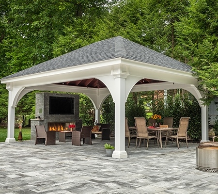 19x24-Vinyl-Grand-Estate-Rostkoski2