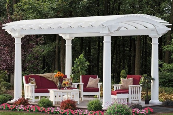 arched-wood-pergola