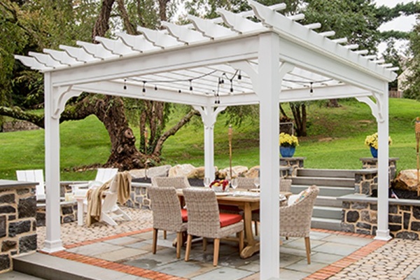 traditional-vinyl-pergola