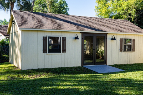 Hitching-Post-Shed-2-8