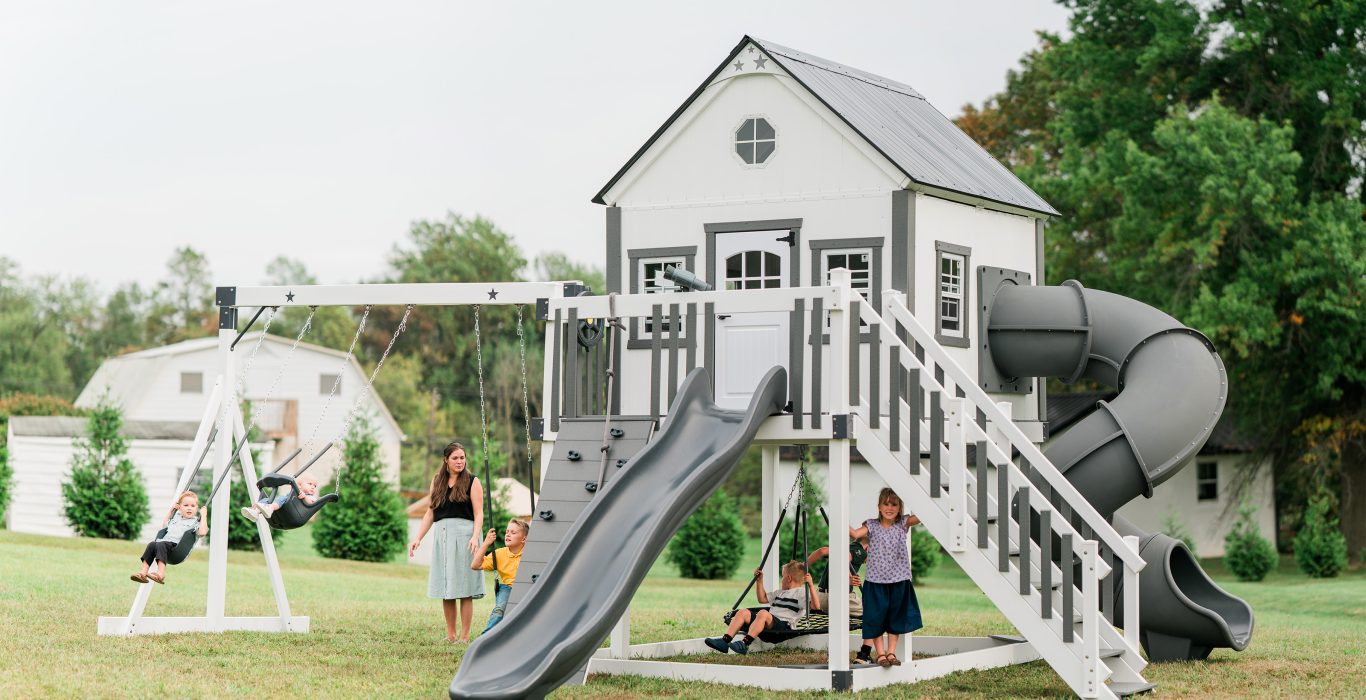 Super Nova Playhouse Swing Set